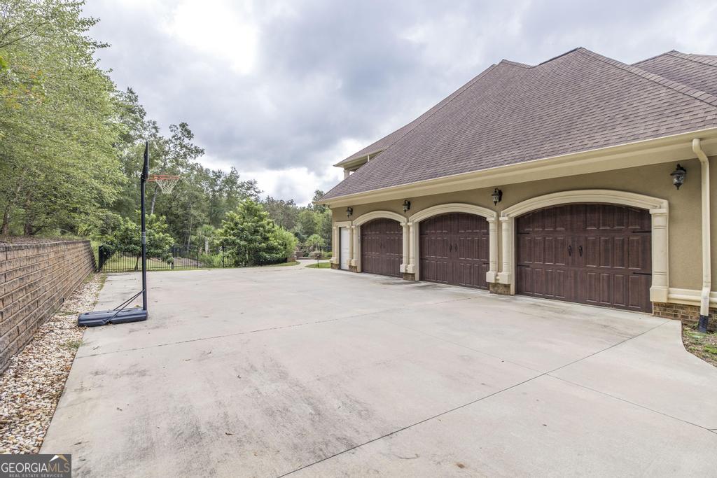 104 Trotters CT
