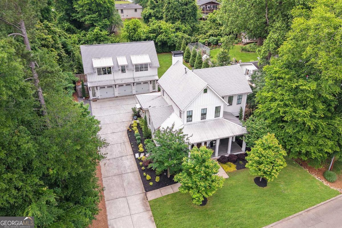 201 DOBBS RD