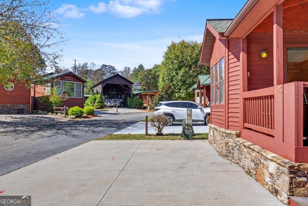 Photo of 83 Falls View Drive, Dillard, GA 30537 (MLS # 10875956)