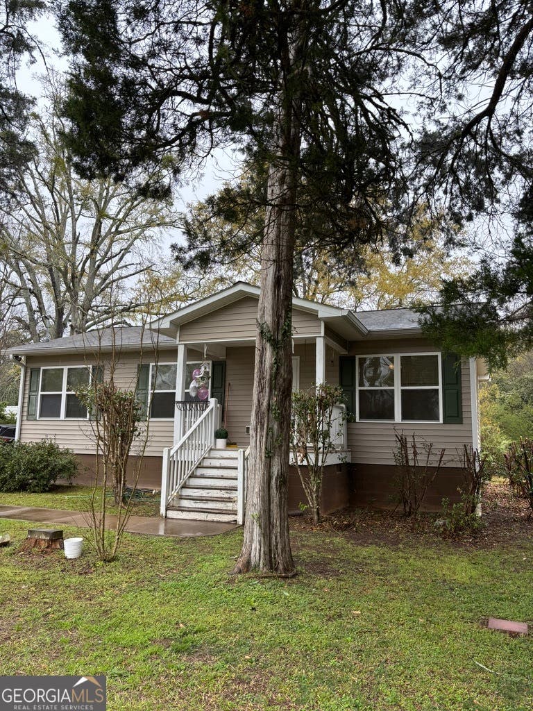 Photo of 405 Crawfordville Road, Union Point, GA 30669 (MLS # 10804127)