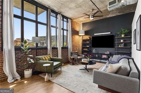 Photo of 640 Glen Iris Drive NE #302, Atlanta, GA 30308 (MLS # 10850336)