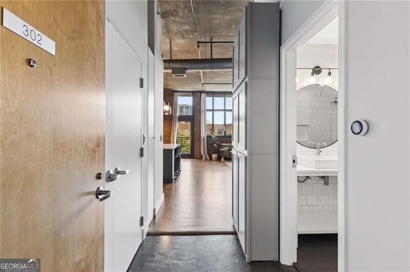 Photo of 640 Glen Iris Drive NE #302, Atlanta, GA 30308 (MLS # 10850336)