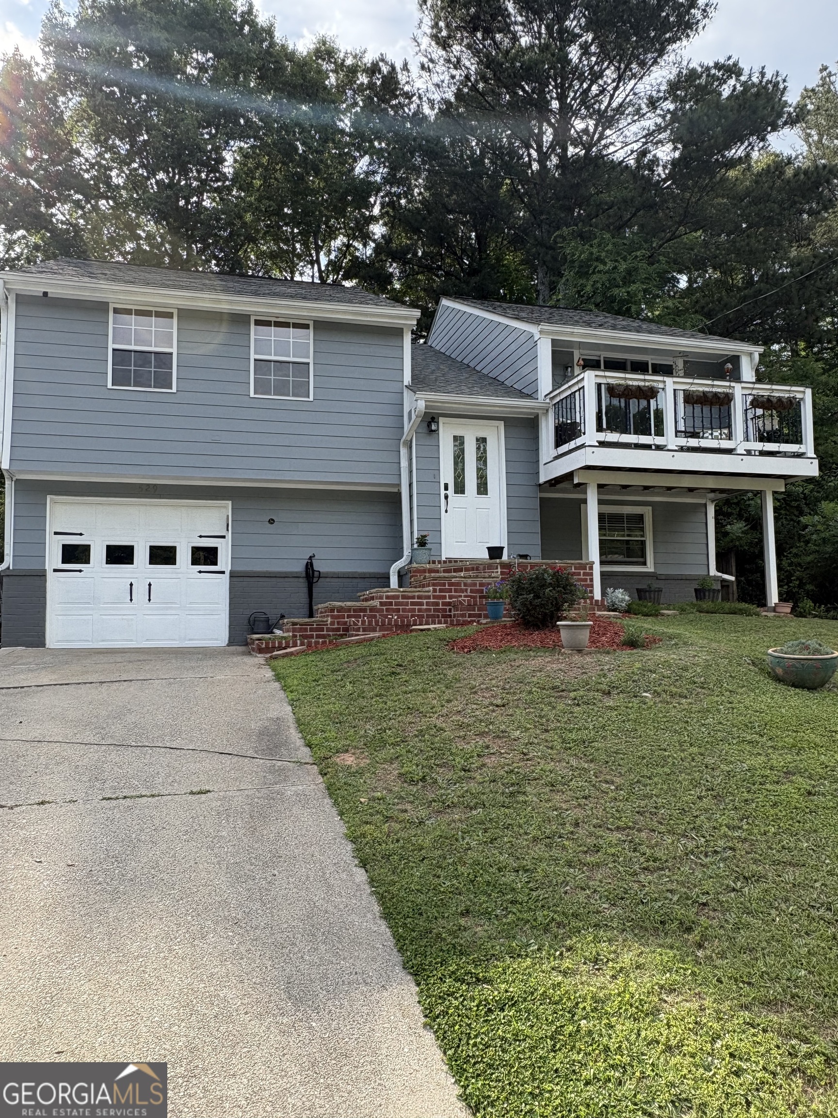 5529 Willow Brook DR