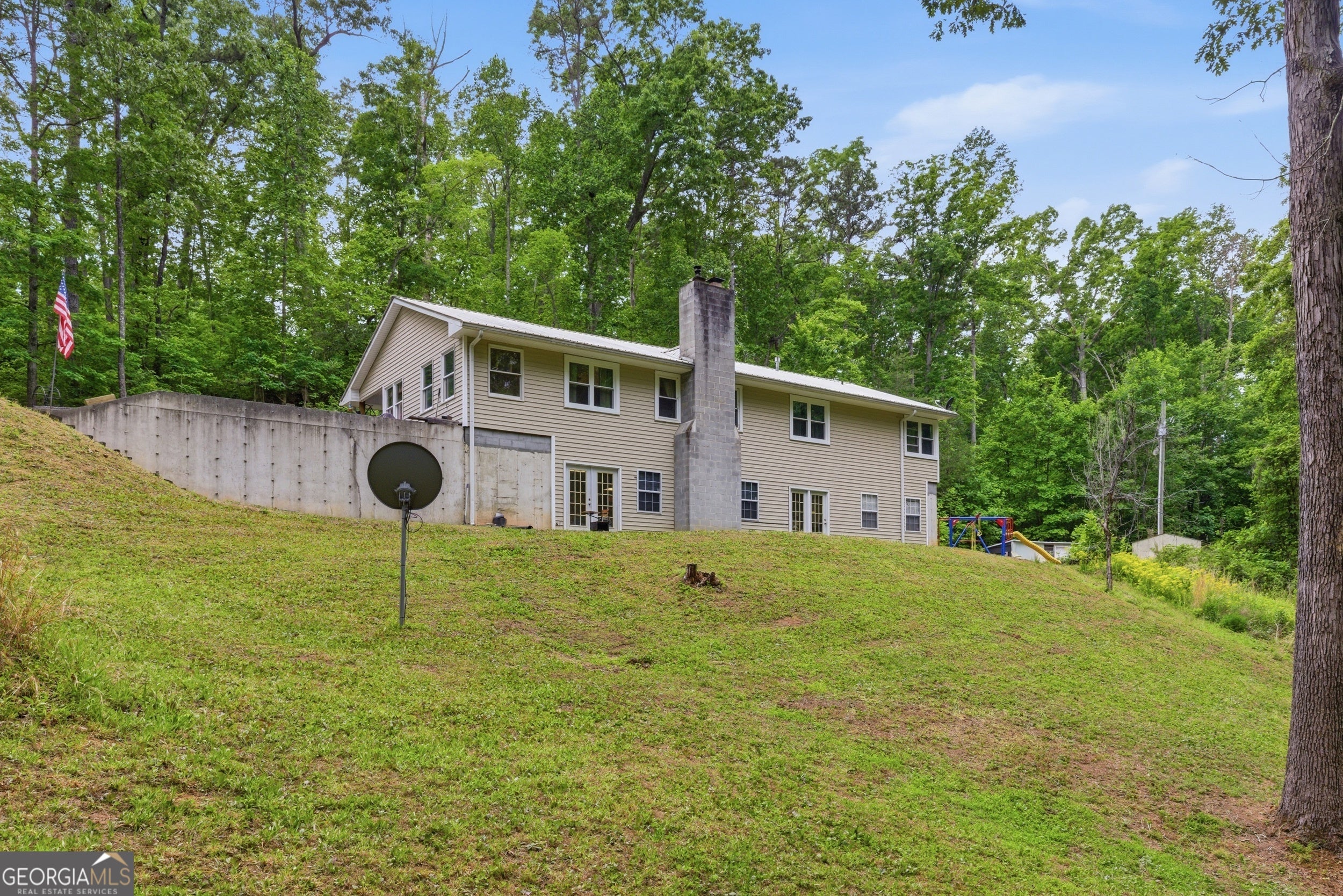 169 N Pinecrest RD