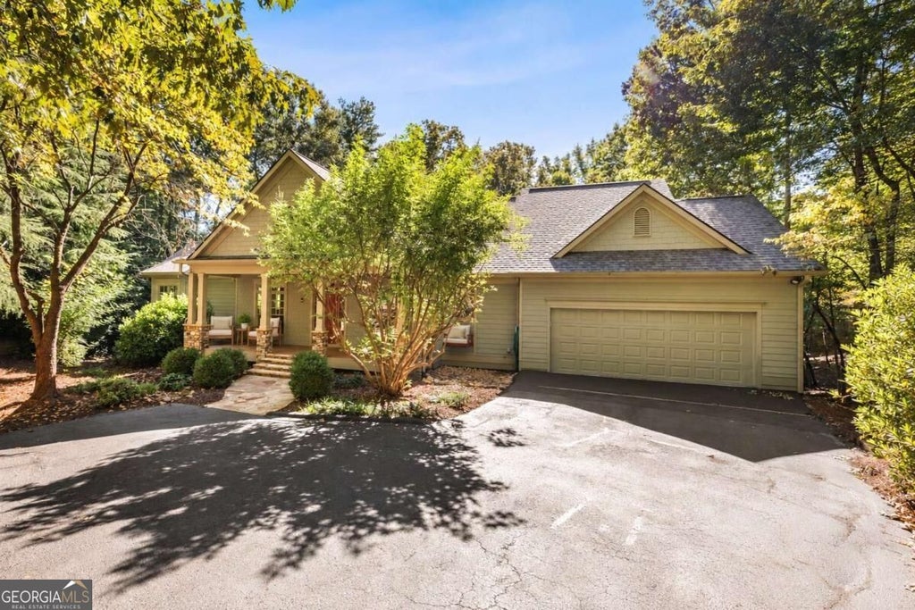 Photo of 33 Kingfisher Point, Big Canoe, GA 30143 (MLS # 10870690)