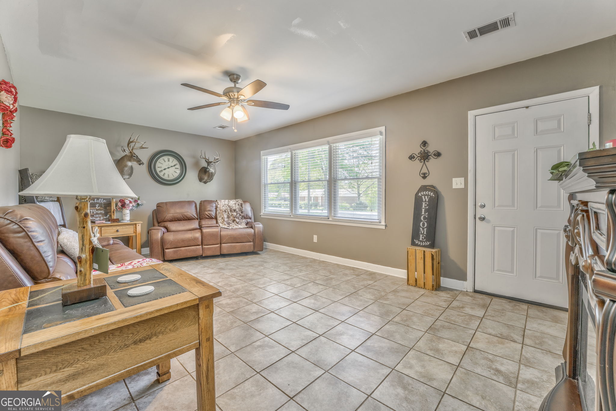 426 N College DR