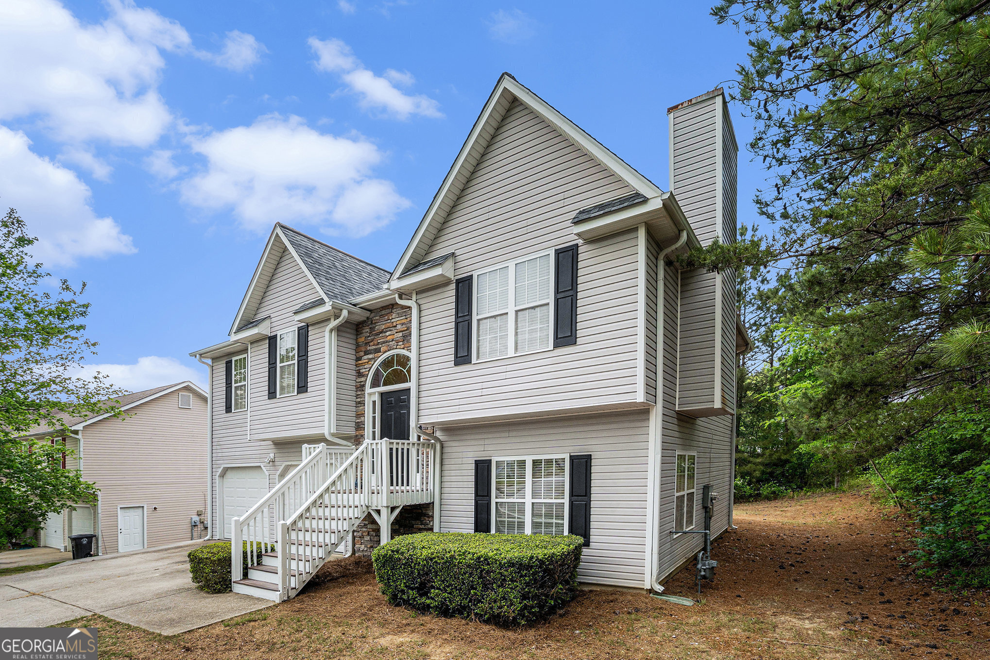 7832 Cambridge DR