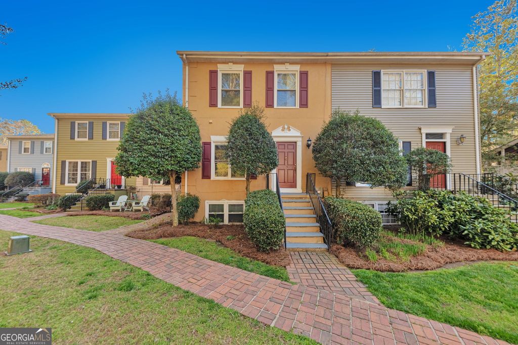 Photo of 260 Manning Road SW #108, Marietta, GA 30064 (MLS # 10716245)