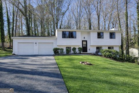 1018 Martin RD Stone Mountain GA 30088