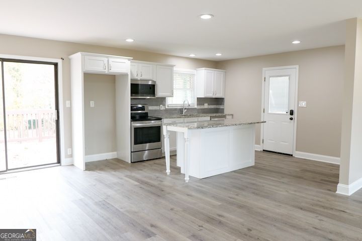 Addison Heights - Residential