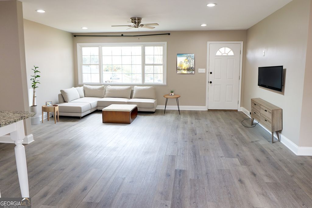 Addison Heights - Residential
