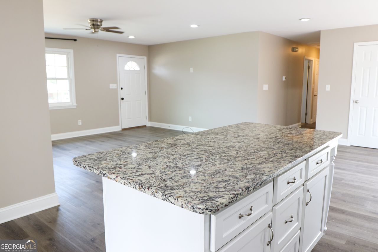 Addison Heights - Residential