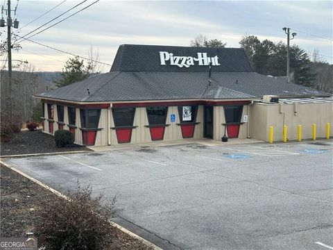 1352 S Chestatee ST Dahlonega GA 30533