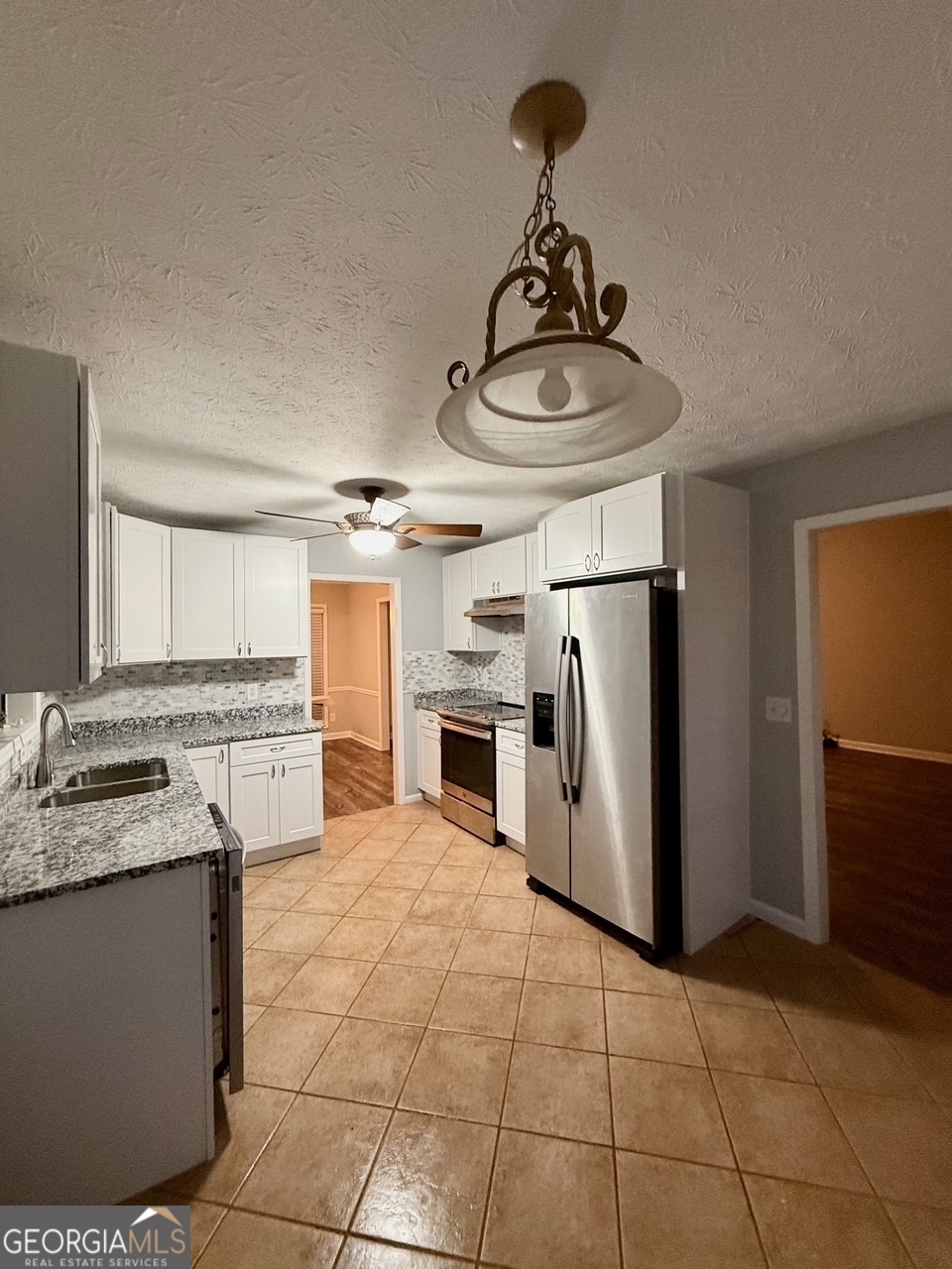 FALCON CREST - Residential Lease