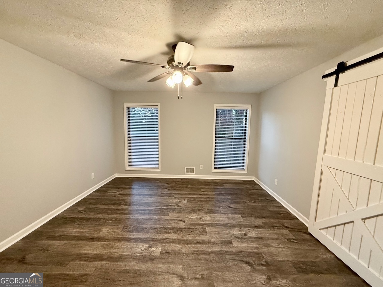 FALCON CREST - Residential Lease