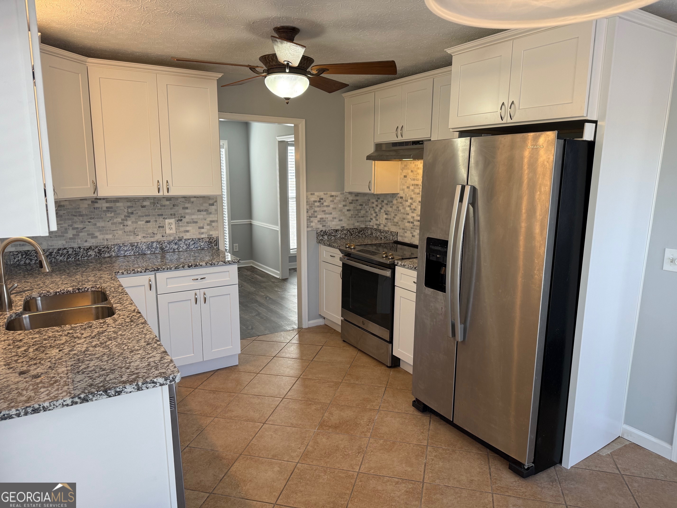 FALCON CREST - Residential Lease