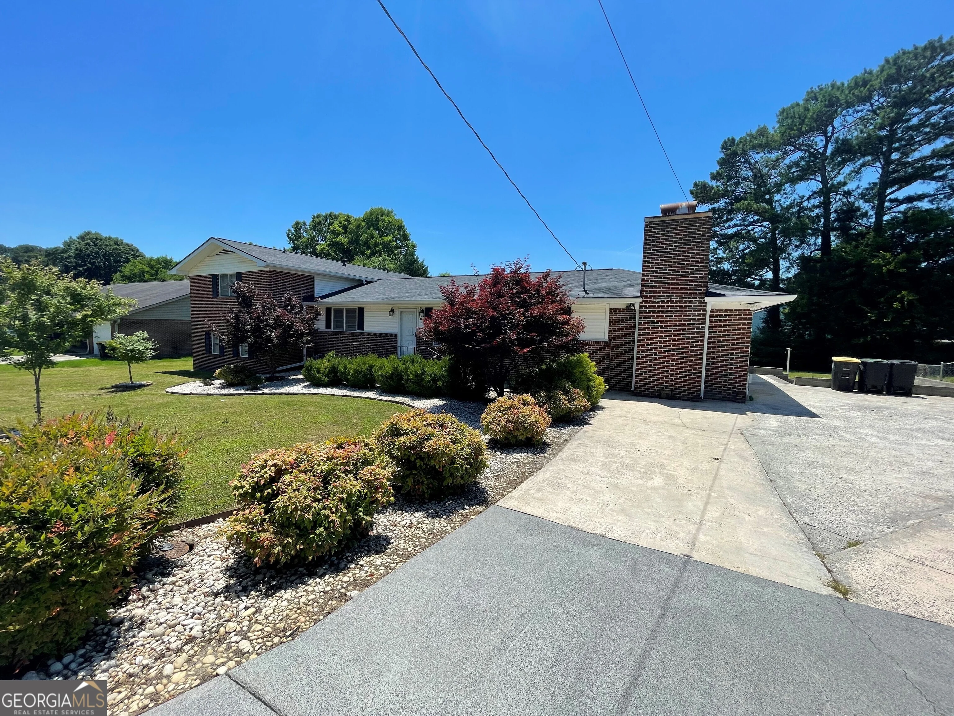 51 Lyons Drive NW