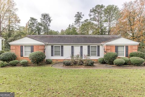 A home in Warner Robins