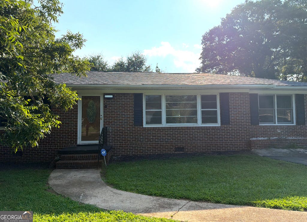 Photo of 260 Ellen Street, Hartwell, GA 30643 (MLS # 10816093)