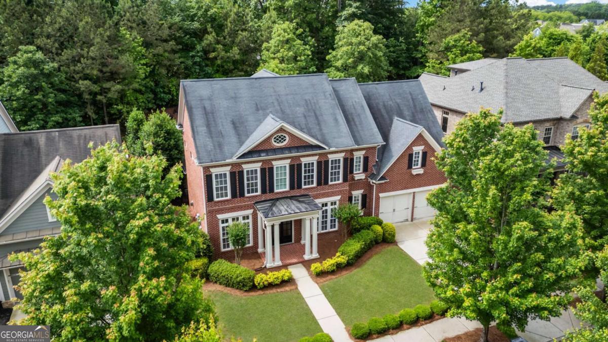 2165 Mcfarlin LN