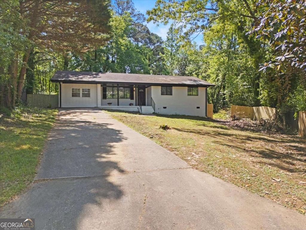 Photo of 4089 Thetford Court, Decatur, GA 30035 (MLS # 10733655)