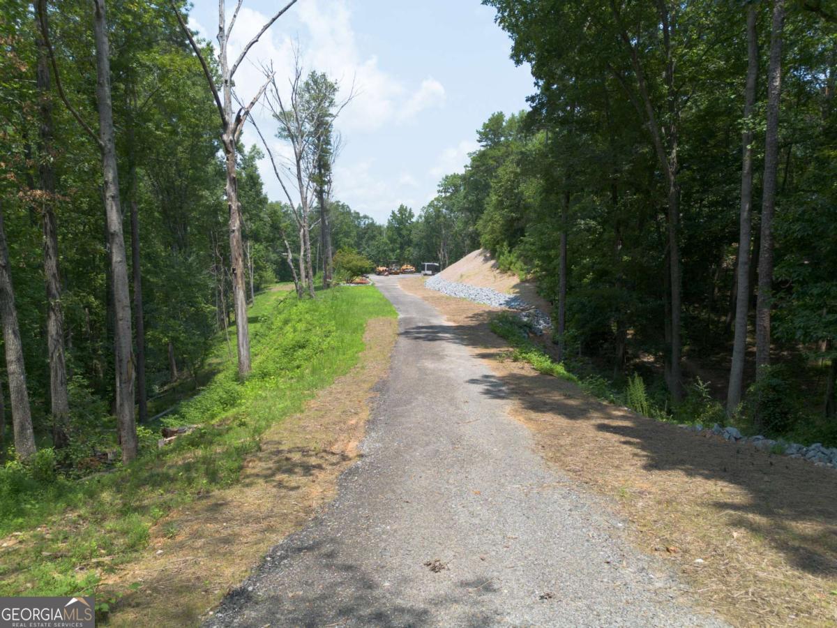 4650 Twin Pines RD SE