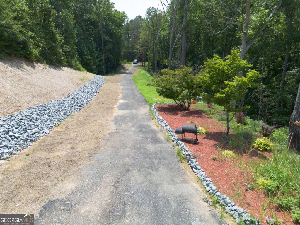 Photo of 4650 Twin Pines Road SE, Acworth, GA 30102 (MLS # 10818101)