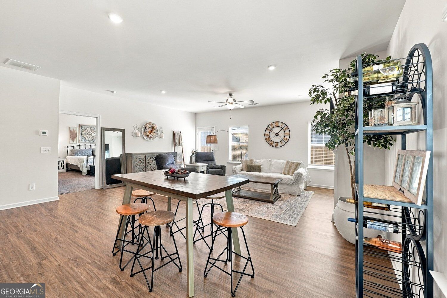 205 Addison DR