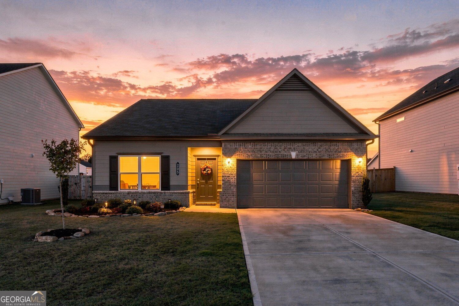 205 Addison DR