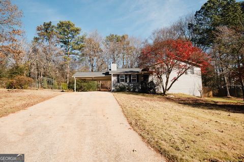 4906 S Bent Pine CT Douglasville GA 30135