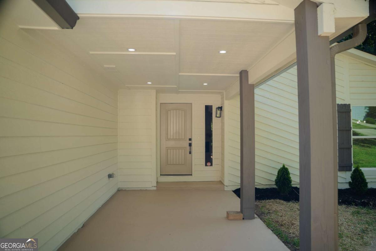 1139 Hillcrest CT