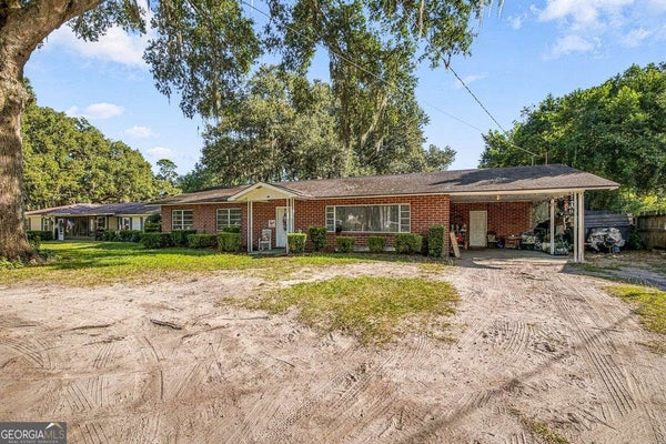 801 OAK BLUFF RD, BRUNSWICK, GA 31523 - Image 8ed0b6f39fc085ac64ec8285ec00a91f/4249146364