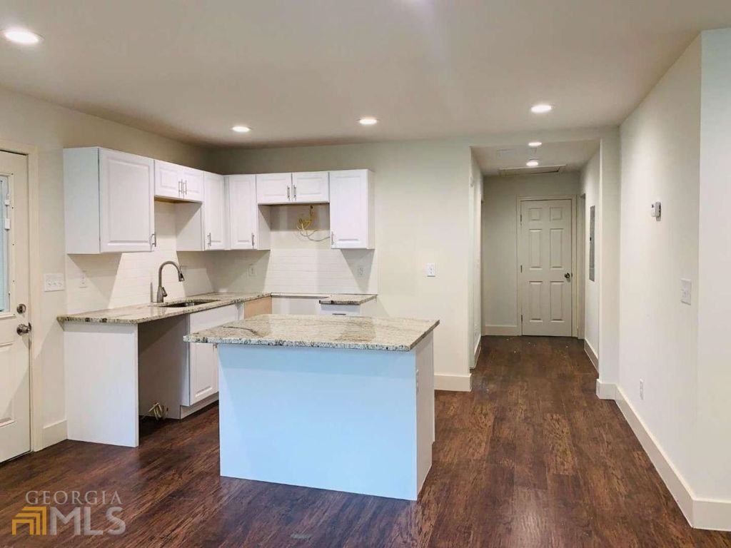 Photo of 364 Brooks Avenue SW, Atlanta, GA 30310 (MLS # 10699623)