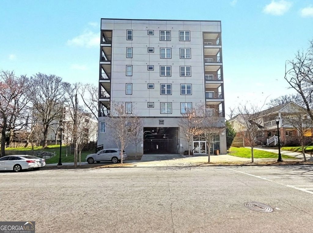 Photo of 525 Parkway Drive NE #404, Atlanta, GA 30308 (MLS # 10756375)