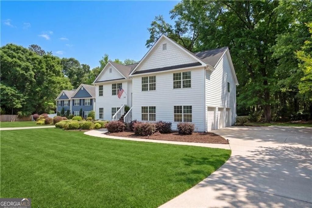 Photo of 348 Carrington Drive, Athens, GA 30605 (MLS # 10758809)