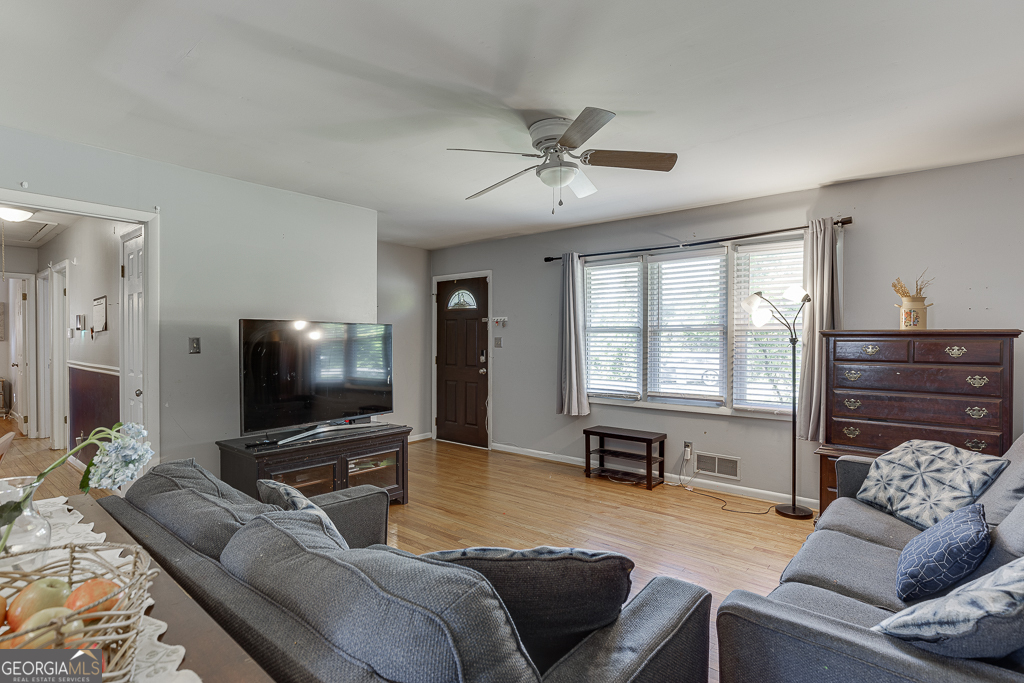 180 Glendale HTS