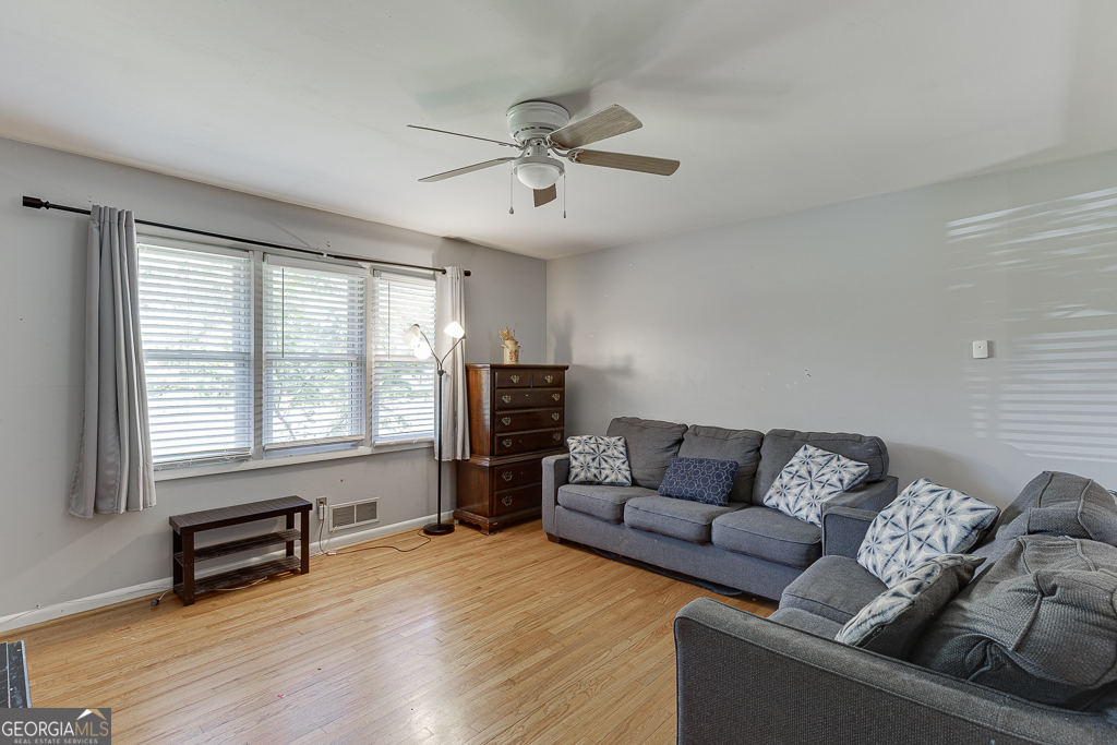 180 Glendale HTS