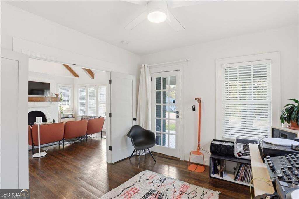 2133 Cascade RD
