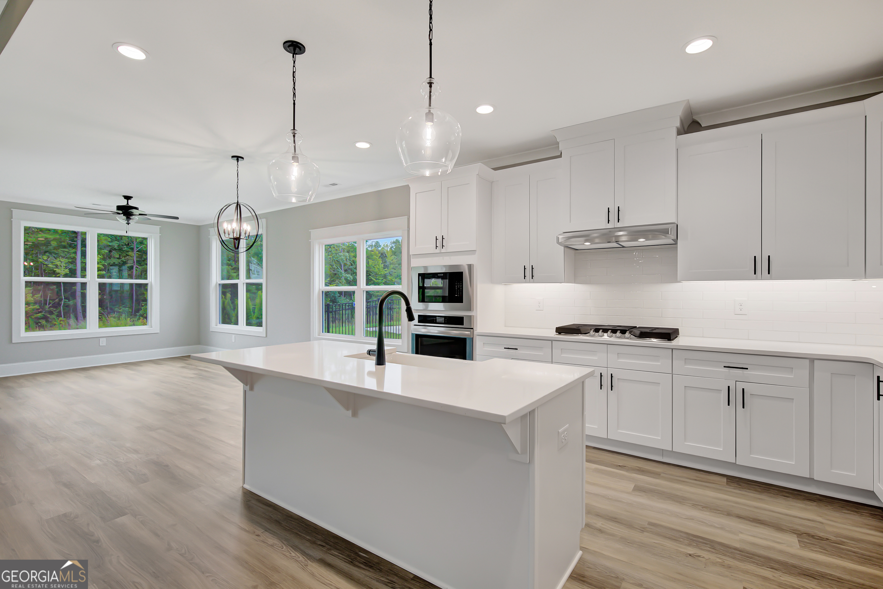 390 Redhaven DR