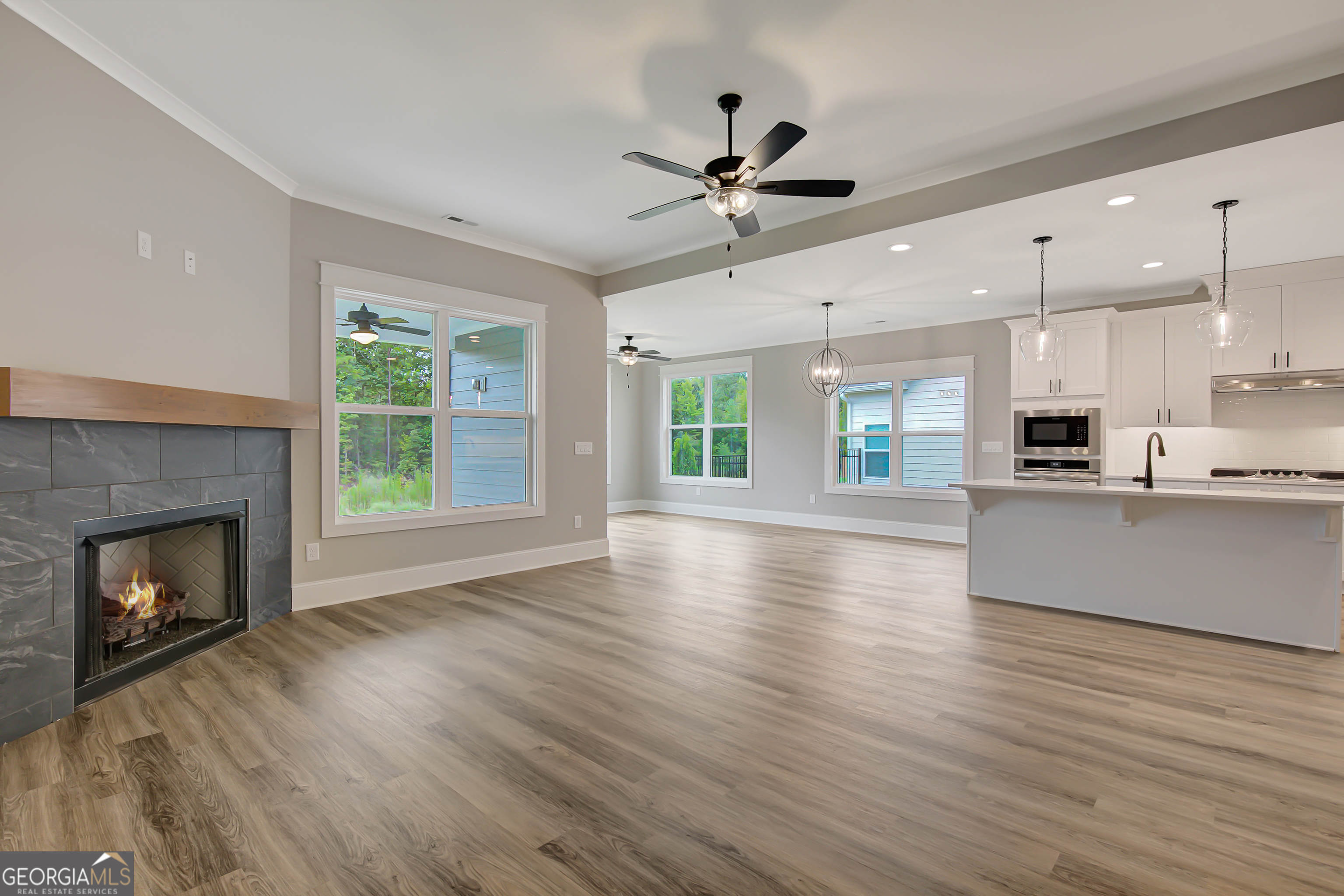 390 Redhaven DR