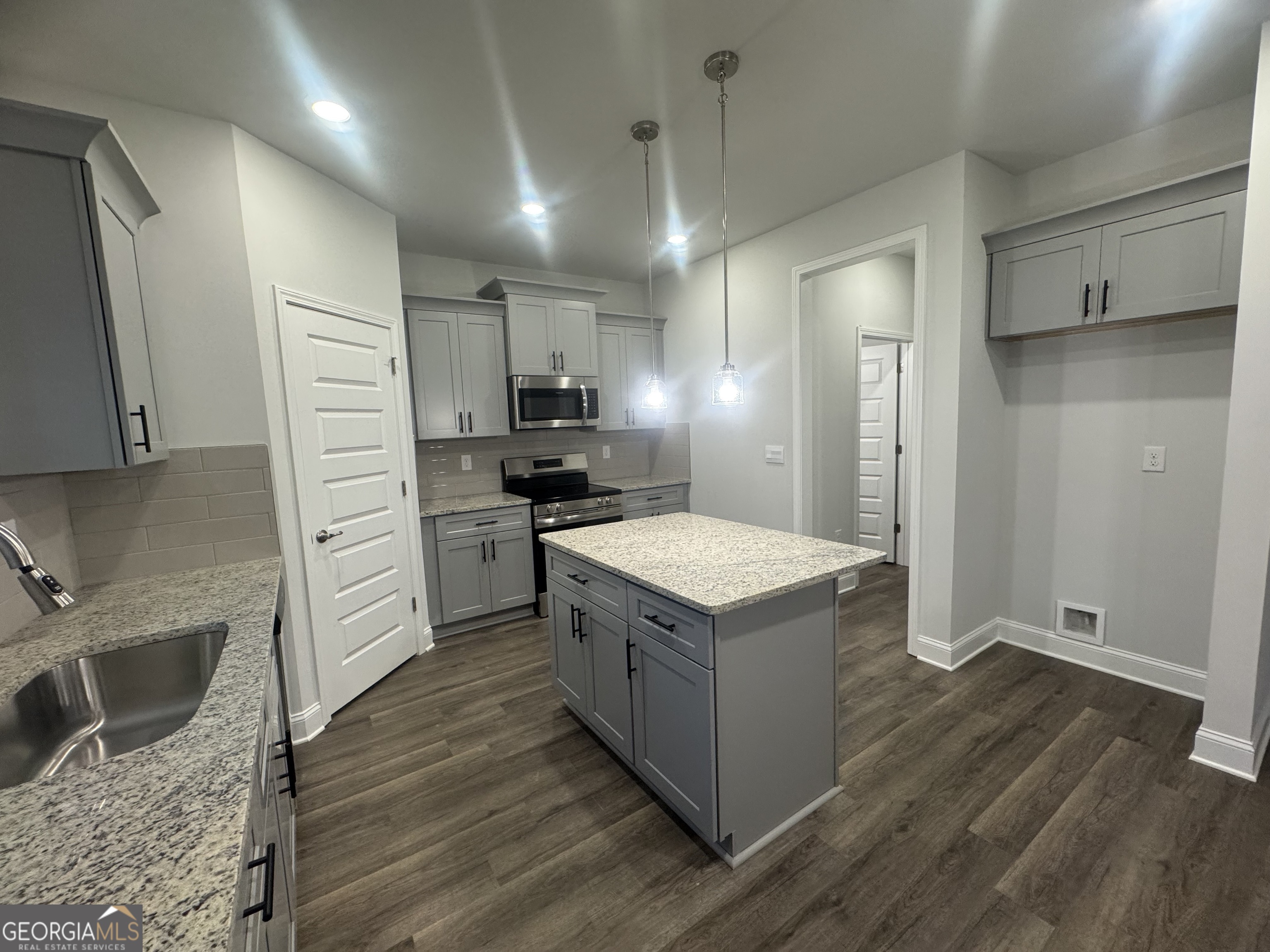 502 Walnut Creek PKWY