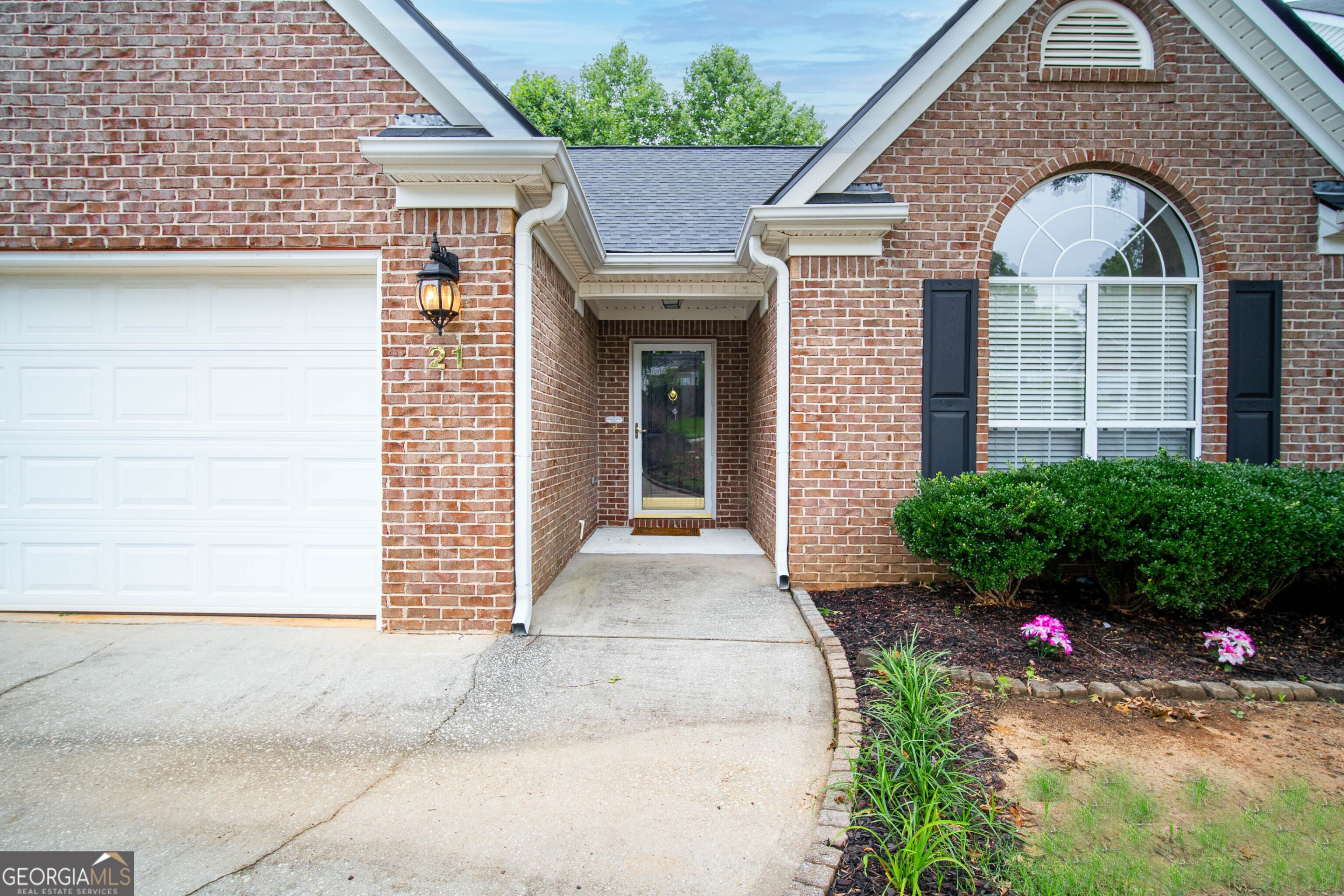 21 Riva Ridge LN
