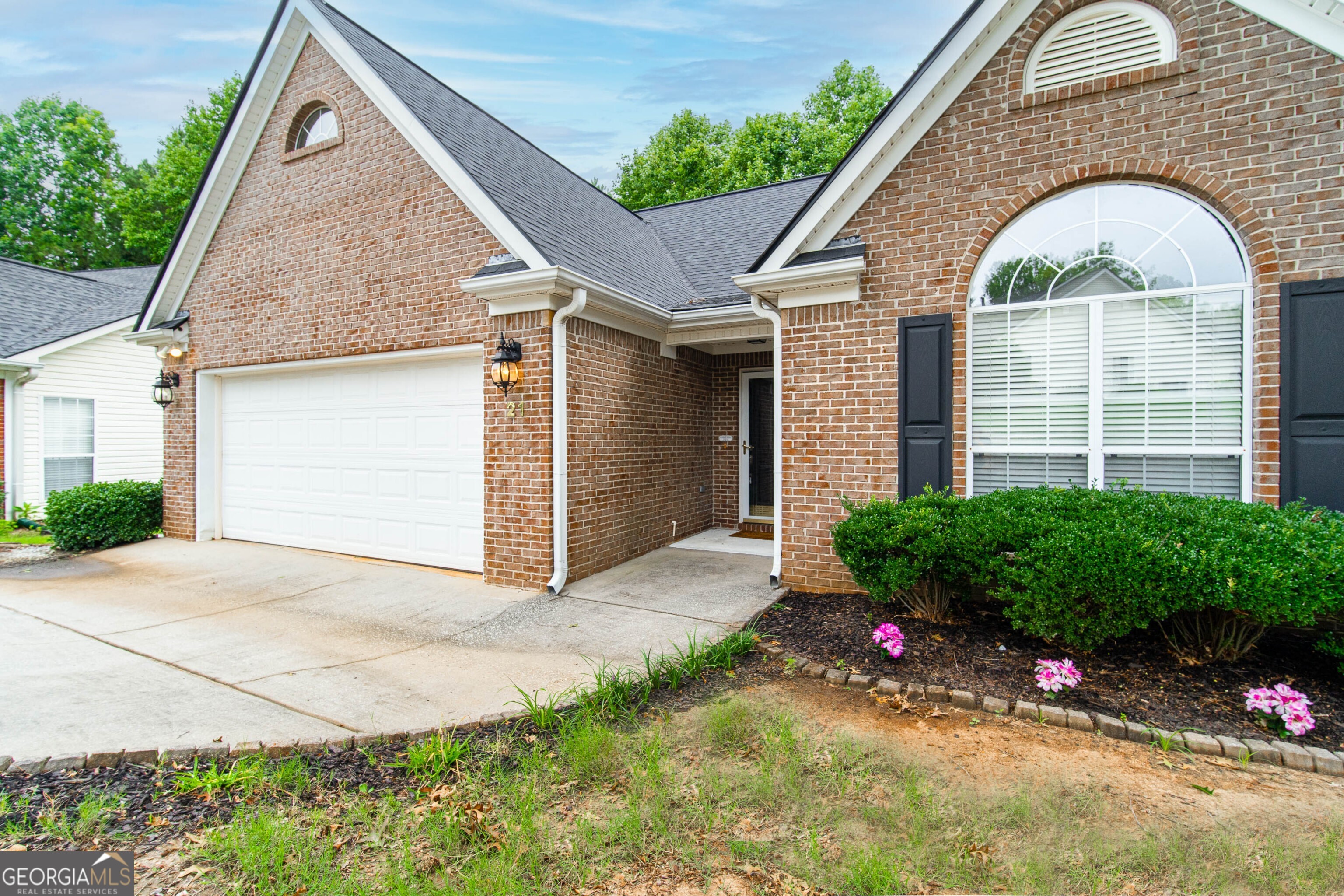21 Riva Ridge LN