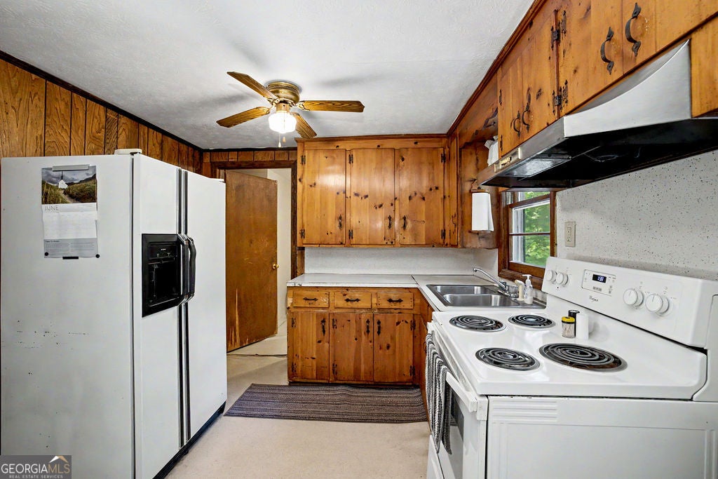 1665 Kansas Jake RD