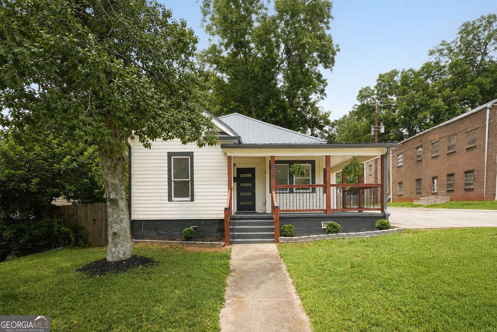 Photo of 837 Dill Avenue SW, ATLANT, GA 30310 (MLS # 10791710)