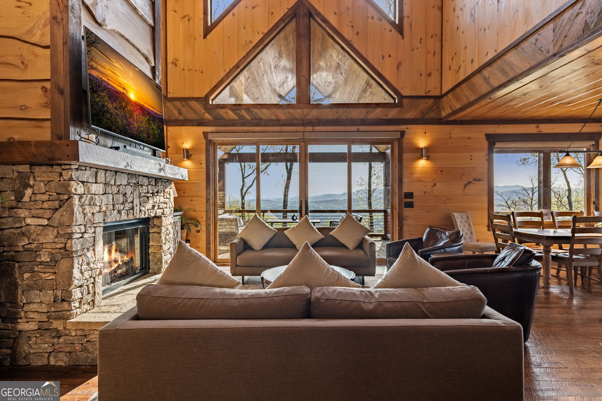 608 Blue Ridge Heights DR