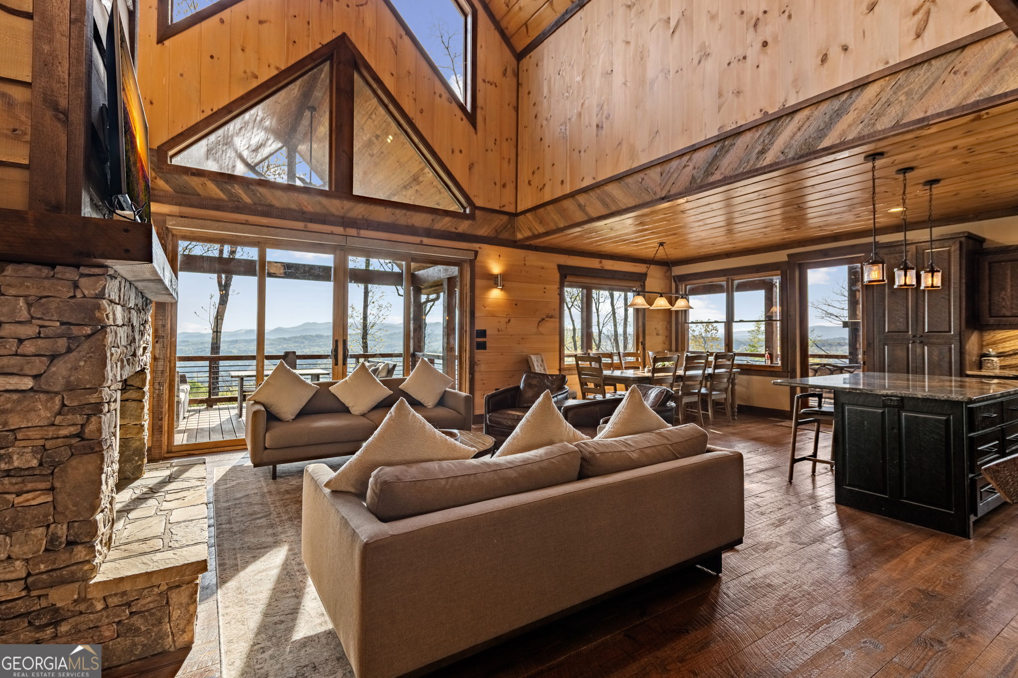 608 Blue Ridge Heights DR