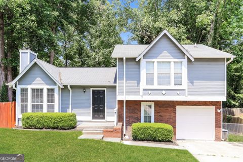 Photo of 10236 Briarbay Loop, Jonesboro, GA 30238 (MLS # 10619906)