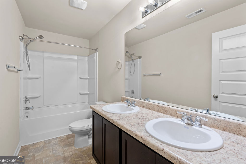 Conyers, Georgia 30012, United States, 4 Bedrooms Bedrooms, ,3 BathroomsBathrooms,Residential,Pending,78388