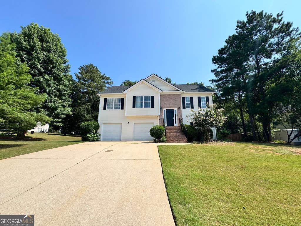 Photo of 435 Fieldstone Lane, Covington, GA 30016 (MLS # 10804138)